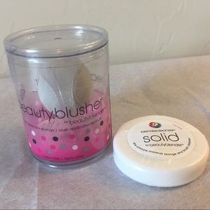 New Beauty Blender Blusher + mini solid cleanser